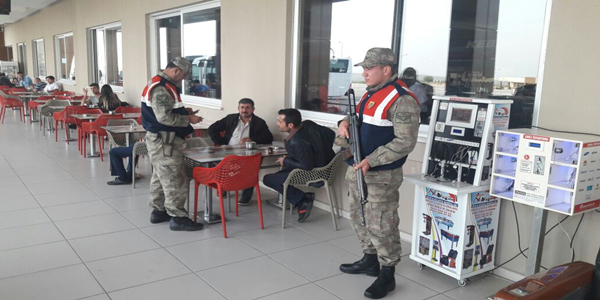 Urfa'da Jandarma  66 Noktada Asayiş Uygulaması
