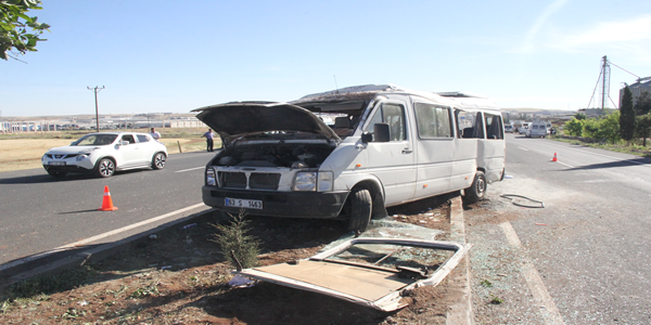 Urfa'da öğrenci servisi kaza yaptı, 8 yaralı