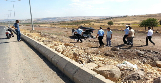 Urfa'da otomobil takla attı, 2 yaralı