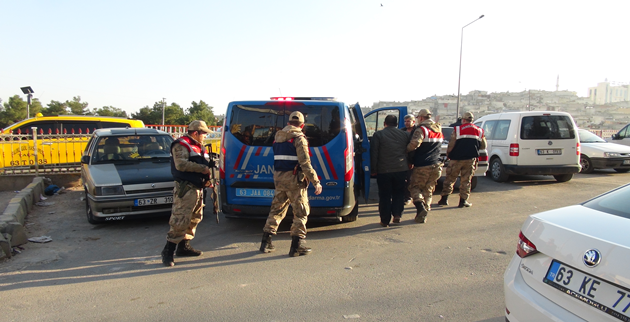 Urfa'da taşlı, sopalı silahlı kavga, 5 yaralı