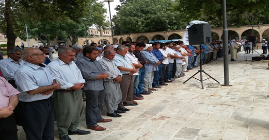 Urfa'da teröre tepki eylemi ve gıyabı cenaza namazı