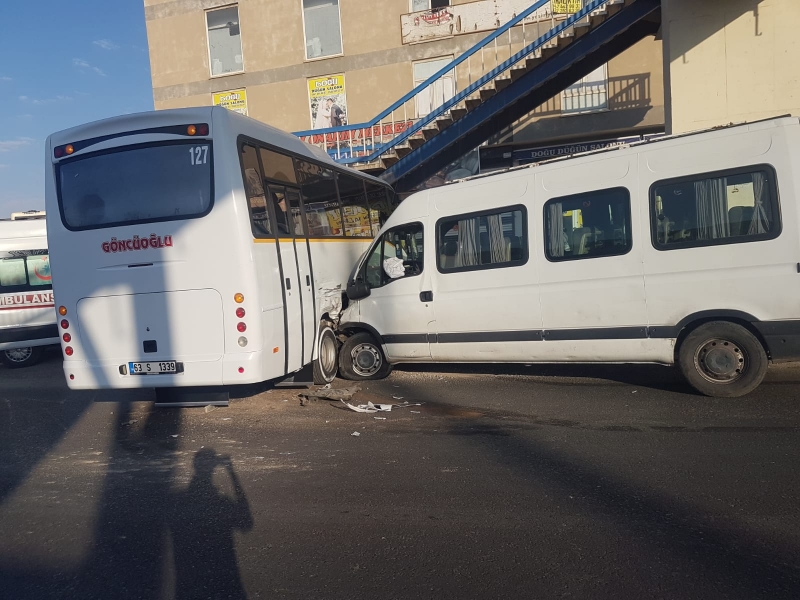 Urfa'da Trafik Kazası, 4 Yaralı