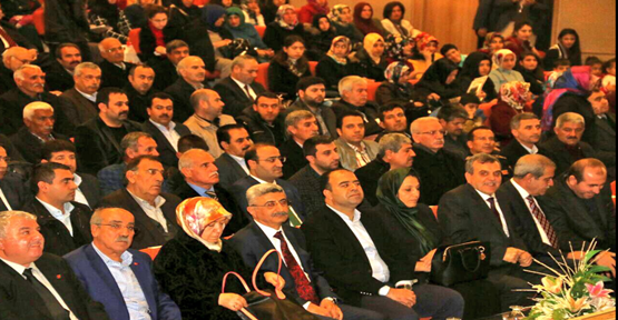 Urfa'da  Yeni Anayasa Ve Başkanlık Sistemi Konulu Konferans