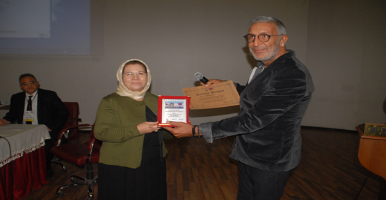 Zeynep Bucak'a Yılın Kadını   Ödülü