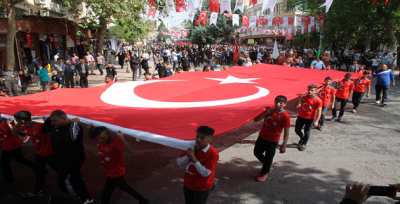 11 Nisan Heyecanı Kortej Yürüyüşü İle Devam Etti
