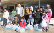 115 Öksüz Mülteci giydirildi