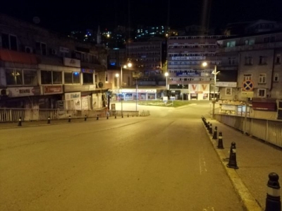 16-19 Mayıs tarihleri arasında dört gün boyunca sokağa çıkma yasağı getirildi