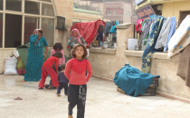 22 gündür cami avlusundalar