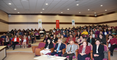 '5. Ulusal İç Hastalıkları Hemşireliği Eğitim Çalıştayı' Harran Üniversitesi'nde Başladı