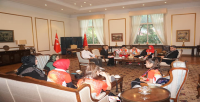 8. Dünya Wushu Kung Fu Şampiyonu sporcuları Emin Önen'e ziyaret