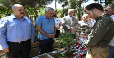 Abdullah Uyanık Mezarı Başında Dualarla Anıldı