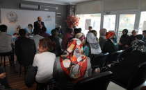 Açık, gençlere dini sohbet verdi