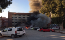 Adana Valiliği'ne Bomba Yüklü Araçla Saldırı: 2 Ölü, 21 Yaralı