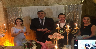 Akademisyen çiftin nişan yüzüklerini rektör taktı