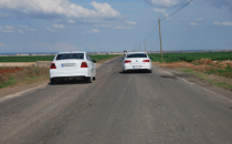 Akçakale- Ceylanpınar yolu sürücüleri isyan ettirdi