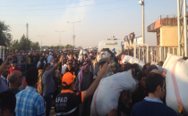 Akçakale Sınır Kapısı yeniden açıldı