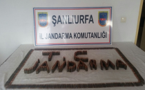 Akçakale'de kaçan araçta mermi ele geçirildi