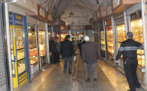 Altın piyasasındaki düşüş devam ediyor