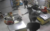 Ana Oğul Tırnakçılıktan Gözaltına Alındı