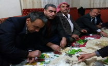 Aşiret liderine yakışan sofra kuruldu