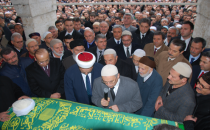 Badıllı son yolculuğuna uğurlandı