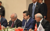 Bakan Çelik esnaf temsilcileriyle bir araya geldi