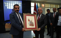 Bakan Çelik Şanlıurfa Valiliğini Ziyaret Etti