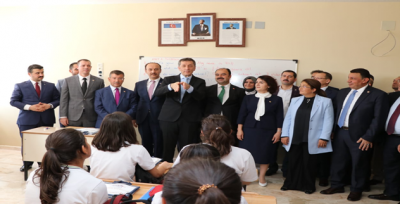 Bakan Selçuk: Atatürk 4 Bin Kitap Okumuş