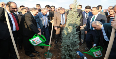 Bakanlar, Büyükşehirin Ağaç Dikim Kampanyasına Destek Verdi 