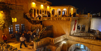Balıklıgöl ve Urfa Kalesi Manzaralı Tarihi Urfa Evi, Misafirlerini Bekliyor