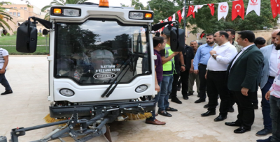 Balıklıgöl'de 4 Adet Modern Temizleme Aracını Hizmete Konuldu