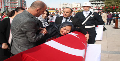 Barış Pınarı Harekatı'nın İlk Sivil Şehitleri Son Yolculuğuna Uğurlandı