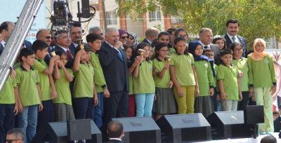 Başbakan İnsana Yatırama Devam Edeceğiz