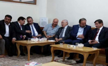 Başbakan'dan Özcan ailesine taziye ziyareti