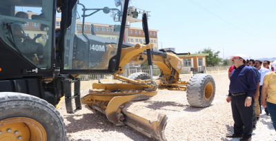 Başkan Baydilli Greyderin Başına Geçti