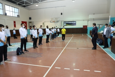 Başkan Canpolat Gençliğin De Yanında