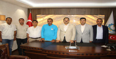 Başkan Canpolat'tan Ayın Personeline Ödül