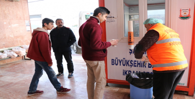 Başkan Çiftçi'den Hasta Yakınlarına Sıcak Çorba İkramı