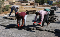 Başkan Demirkol, Kırsaldaki Parke Yapım Çalışmasını Yerinde İnceledi