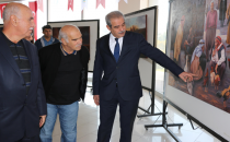 Başkan Demirkol, Kürkçüoğlu'nun Sergisini Ziyaret Etti