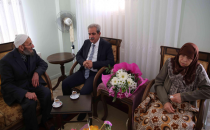 Başkan Demirkol, Yılın Kadınını Evinde Ziyaret Etti