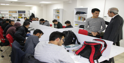 Başkan Demirkol'dan Ders Çalışan Gençlere Gece Ziyareti