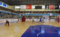 Başkan Demirkol'dan Salon Sporlarına Büyük Destek