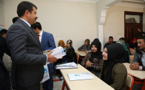 Başkan Ekinci'den Gençlere Kitap Desteği