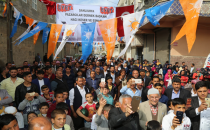 Başkan Ekinci'nin Ev Toplantısı Mini Mitinge Dönüştü