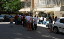 Bayramda vatandaşların ekmek kuyruğu