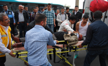 Belediye otobüsü yine kaza yaptı