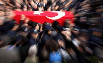 Binadaki tuzak patladı, 8 şehit