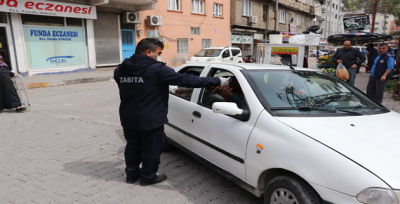 Birecik Belediyesi bir günde ücretsiz olarak 20 Bin maske dağıtımı gerçekleştirdi
