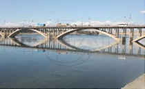 Birecik köprüsünden atladı